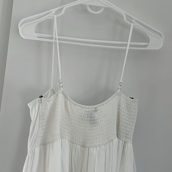 Tiered Boho Maxi Dress Women’s White Flowy Forever21 Goddess Dress Size Large - Picture 7 of 9